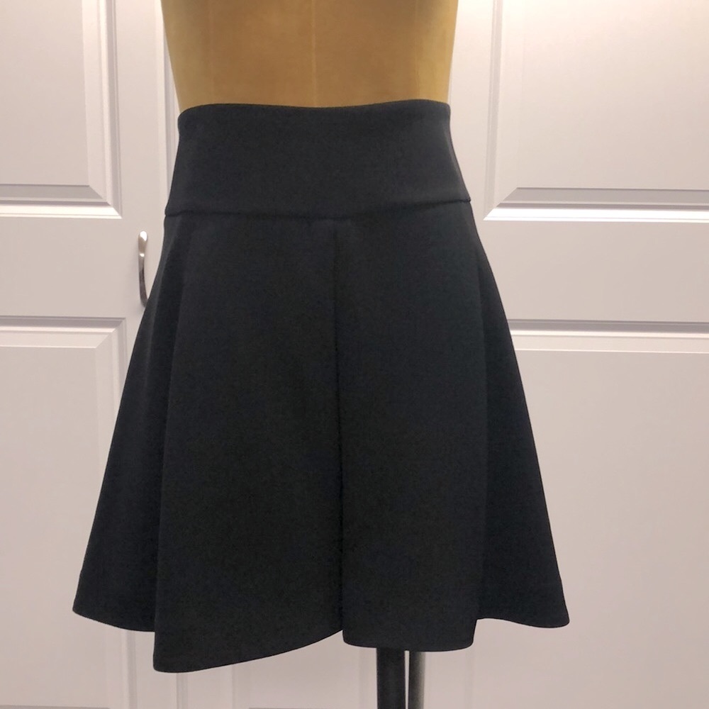Women’s Express flare skirt
